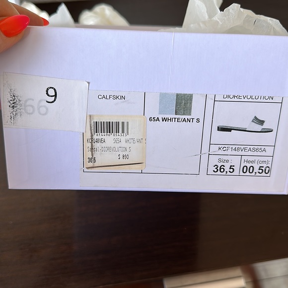 AUTHENTIC Dior slides - Picture 7 of 8